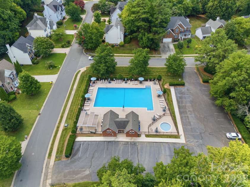 16914 Hampton Trace Road, Huntersville, NC 28078.  MLS# CAR4405129, YatesRealty ID 39062. Community Pool