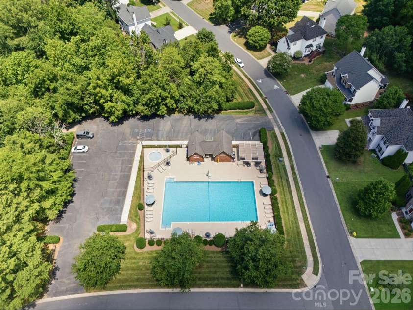16914 Hampton Trace Road, Huntersville, NC 28078.  MLS# CAR4405129, YatesRealty ID 39062. Community Pool