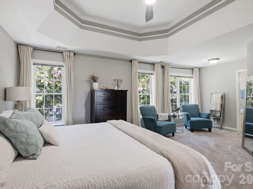 16914 Hampton Trace Road, Huntersville, NC 28078.  MLS# CAR4405129, YatesRealty ID 39062. Large Owners Suite