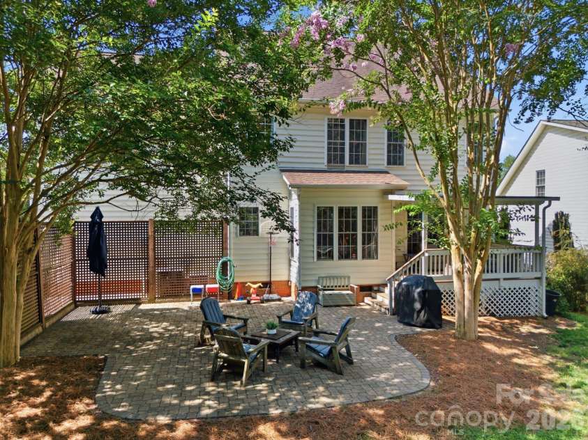 16914 Hampton Trace Road, Huntersville, NC 28078.  MLS# CAR4405129, YatesRealty ID 39062. Quiet relaxing backyard