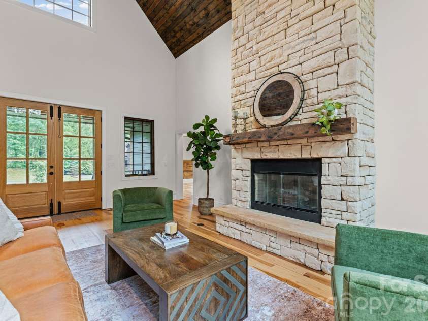 289 Linville River Drive, Linville, NC 28646.  MLS# CAR4405744, YatesRealty ID 39063. Texas Limestone fireplace