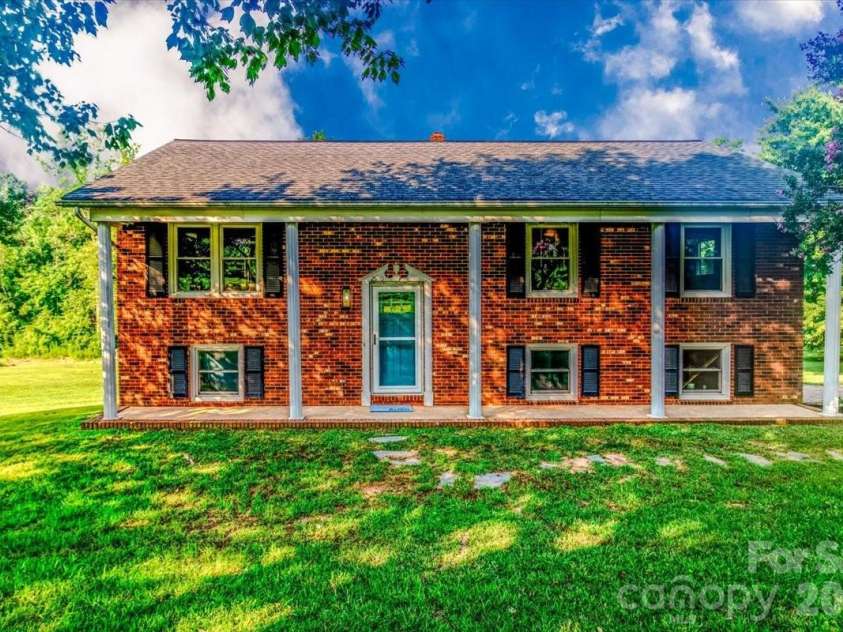 2910 Old Highway 60 Highway, Ronda, NC 28670.  MLS# CAR4402333, YatesRealty ID 39064. 