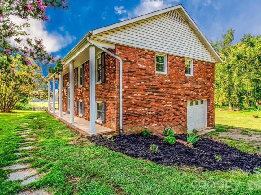 2910 Old Highway 60 Highway, Ronda, NC 28670.  MLS# CAR4402333, YatesRealty ID 39064. 