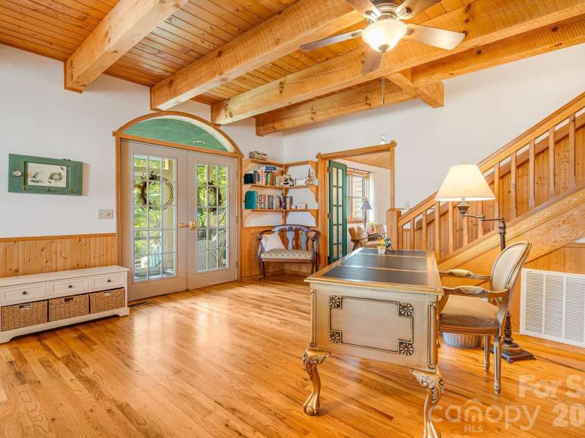 200 Black Hawk Trail, Waynesville, NC 28785.  MLS# CAR4404576, YatesRealty ID 39066. 