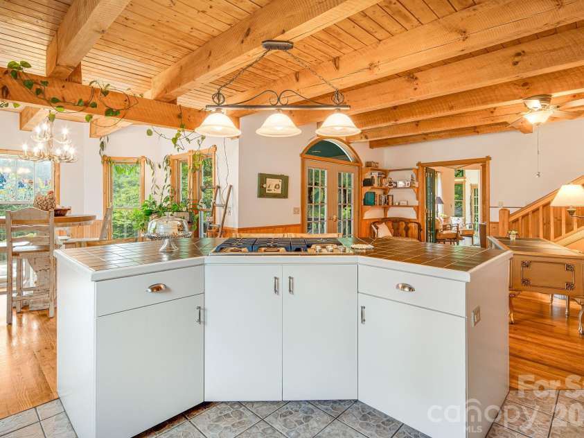 200 Black Hawk Trail, Waynesville, NC 28785.  MLS# CAR4404576, YatesRealty ID 39066. 