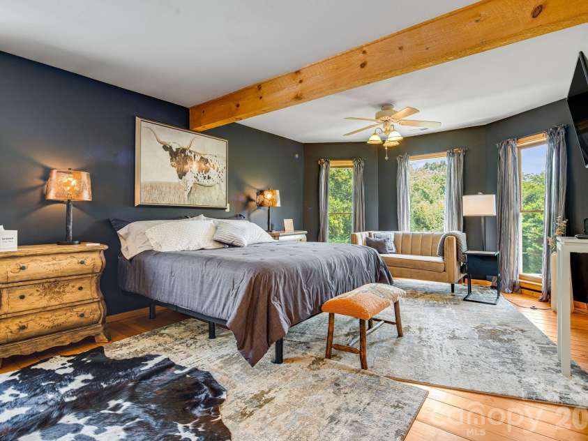200 Black Hawk Trail, Waynesville, NC 28785.  MLS# CAR4404576, YatesRealty ID 39066. 