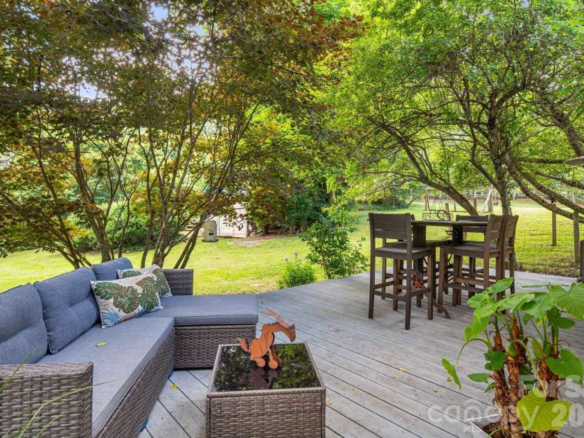 200 Black Hawk Trail, Waynesville, NC 28785.  MLS# CAR4404576, YatesRealty ID 39066. 