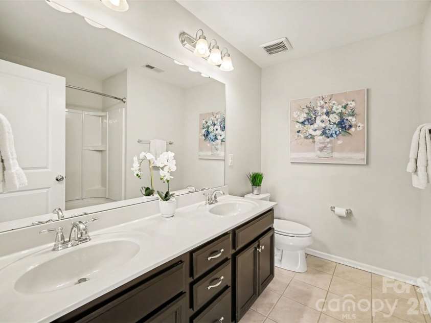 824 Ayrshire Avenue, Fort Mill, SC 29708.  MLS# CAR4396910, YatesRealty ID 39067. 