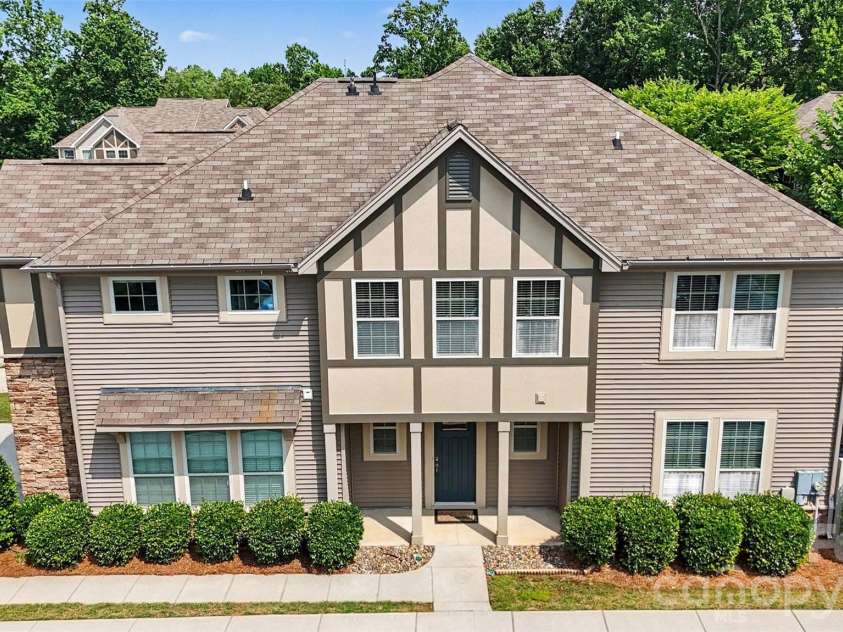 824 Ayrshire Avenue, Fort Mill, SC 29708.  MLS# CAR4396910, YatesRealty ID 39067. 