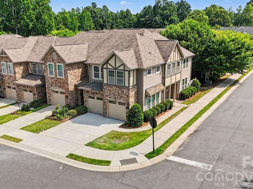 824 Ayrshire Avenue, Fort Mill, SC 29708.  MLS# CAR4396910, YatesRealty ID 39067. 