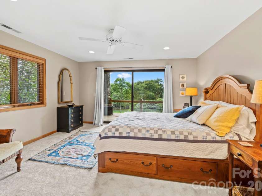 815 Crest Trail, Linville, NC 28646.  MLS# CAR4406068, YatesRealty ID 39068. Lower Level Bedroom