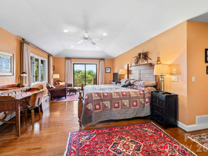 815 Crest Trail, Linville, NC 28646.  MLS# CAR4406068, YatesRealty ID 39068. Primary Bedroom