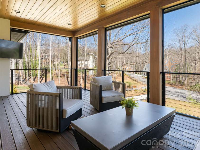 16 Cambridge Drive, Candler, NC 28715.  MLS# CAR4355688, YatesRealty ID 3907. 