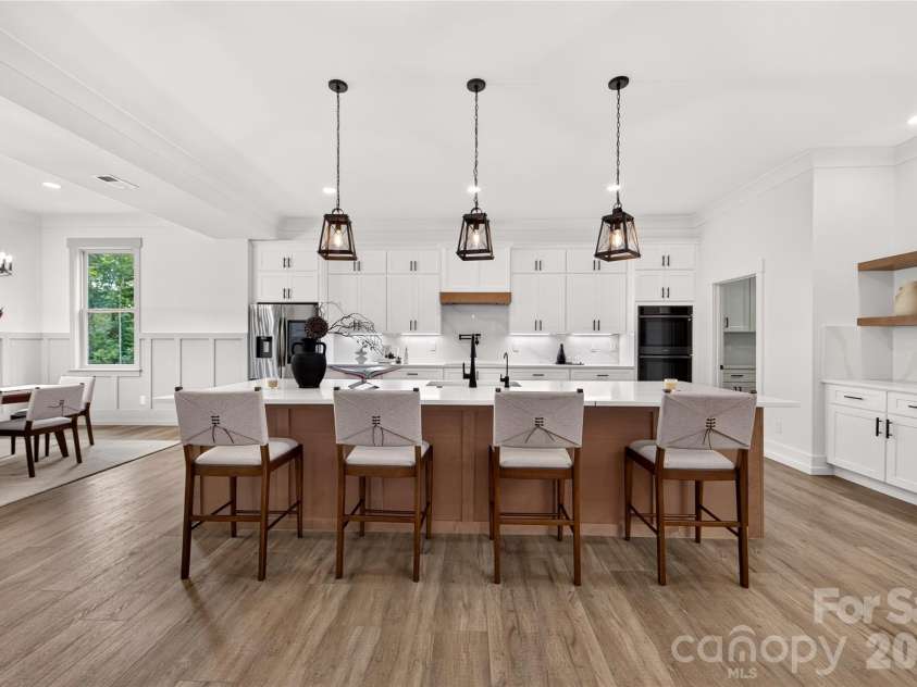 3141 Brayland Avenue, Matthews, NC 28104.  MLS# CAR4404701, YatesRealty ID 39075. Kitchen