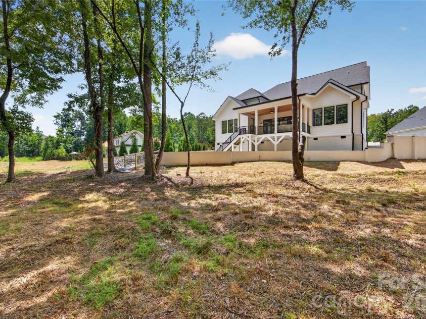 3141 Brayland Avenue, Matthews, NC 28104.  MLS# CAR4404701, YatesRealty ID 39075. Rear