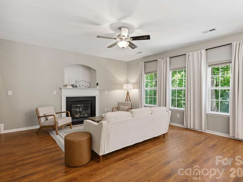 9153 Glenashley Drive, Cornelius, NC 28031.  MLS# CAR4397444, YatesRealty ID 39077. Living room