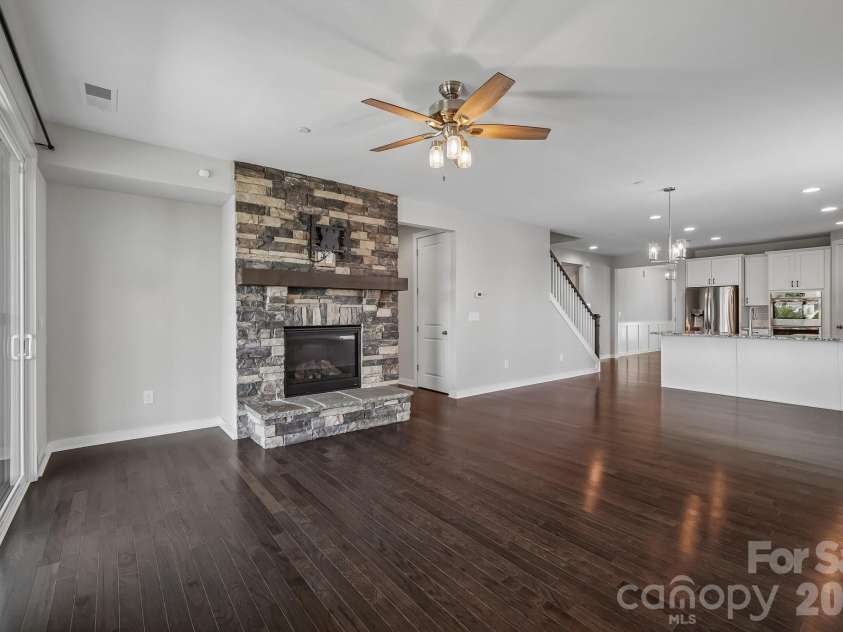 977 Bellegray Lane, Concord, NC 28027.  MLS# CAR4405137, YatesRealty ID 39078. 