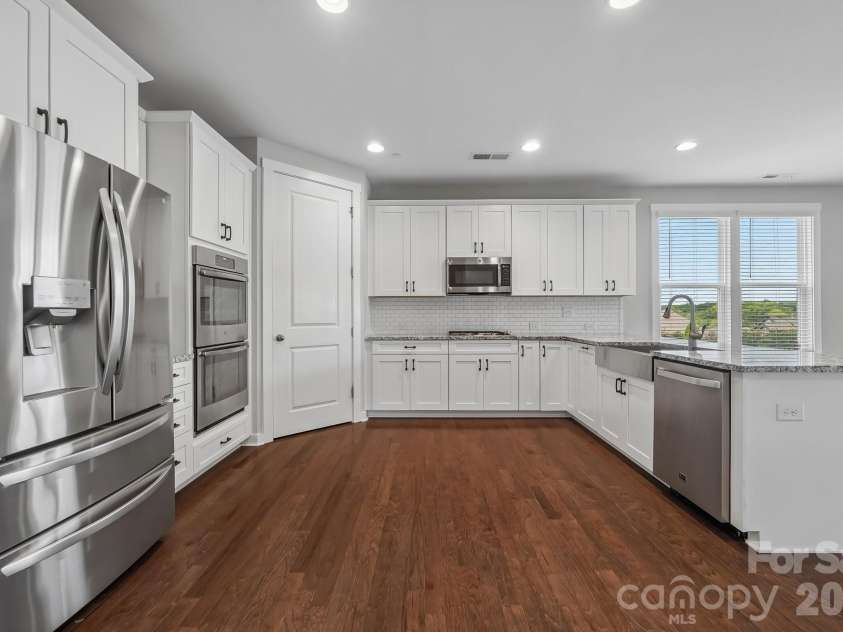 977 Bellegray Lane, Concord, NC 28027.  MLS# CAR4405137, YatesRealty ID 39078. 