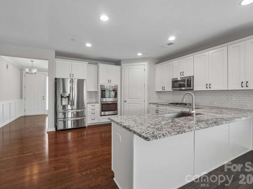 977 Bellegray Lane, Concord, NC 28027.  MLS# CAR4405137, YatesRealty ID 39078. 