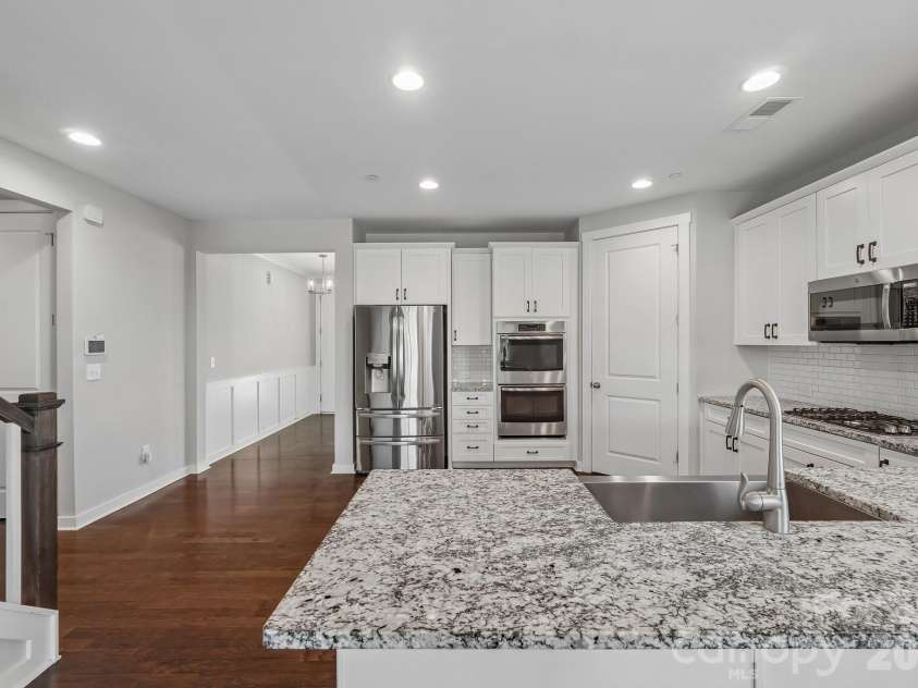 977 Bellegray Lane, Concord, NC 28027.  MLS# CAR4405137, YatesRealty ID 39078. 