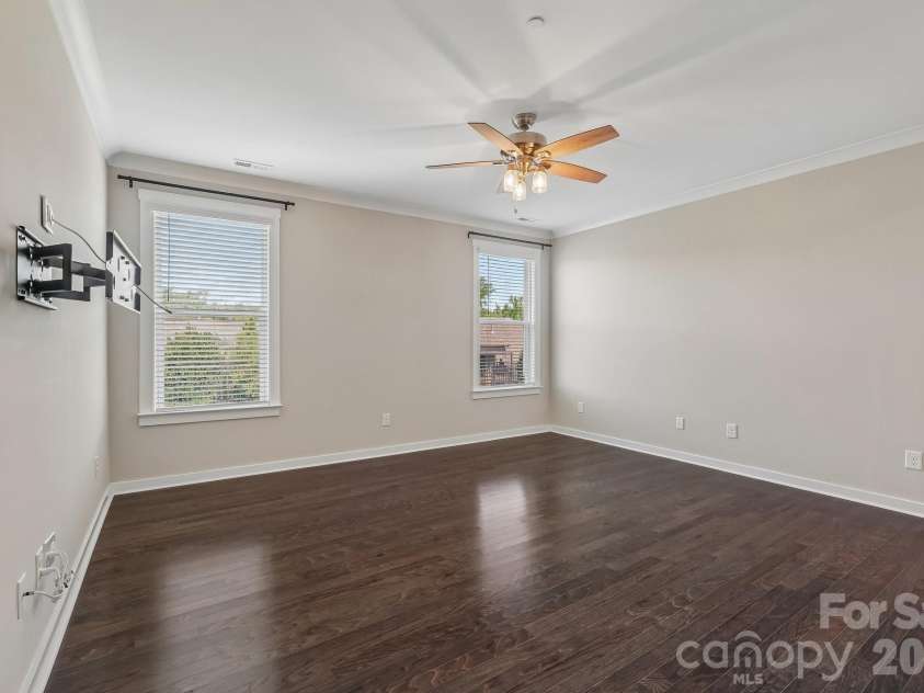 977 Bellegray Lane, Concord, NC 28027.  MLS# CAR4405137, YatesRealty ID 39078. 