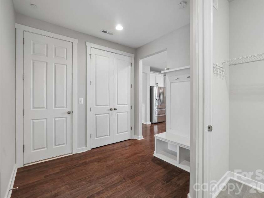 977 Bellegray Lane, Concord, NC 28027.  MLS# CAR4405137, YatesRealty ID 39078. 