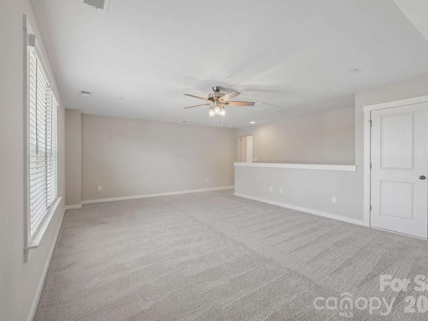 977 Bellegray Lane, Concord, NC 28027.  MLS# CAR4405137, YatesRealty ID 39078. 