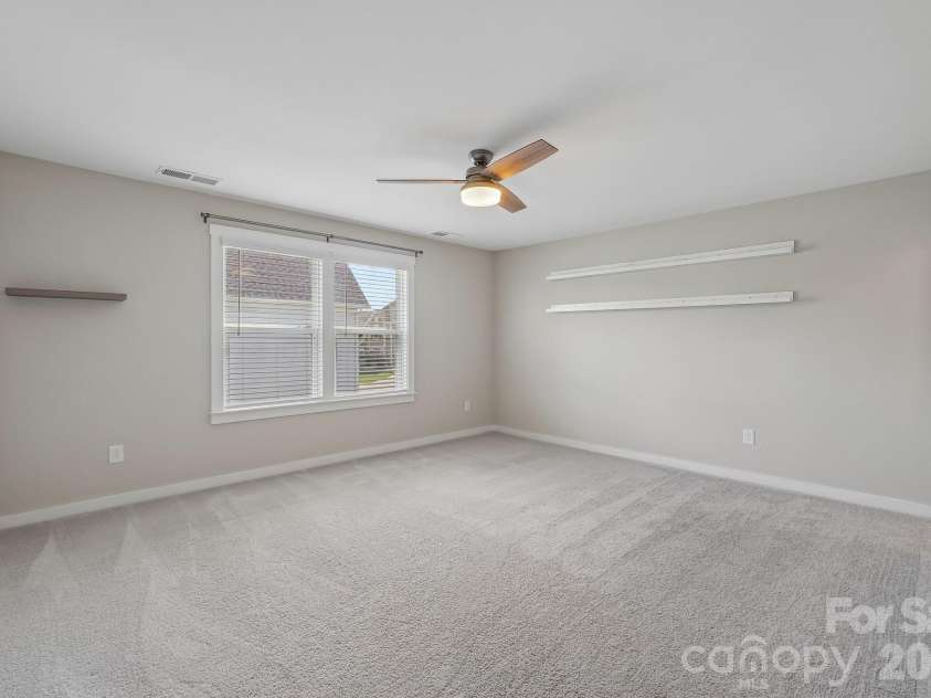 977 Bellegray Lane, Concord, NC 28027.  MLS# CAR4405137, YatesRealty ID 39078. 