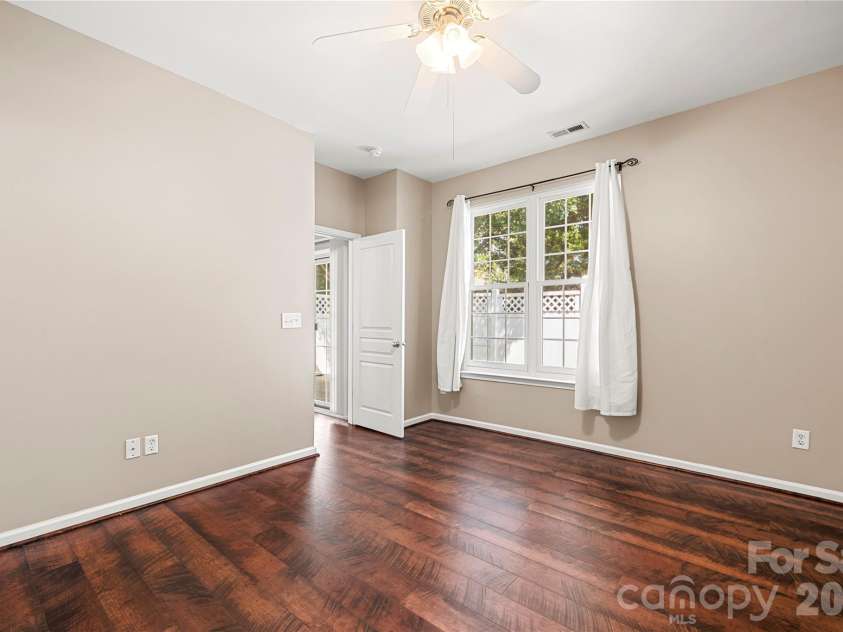 207 Dawn Mist Lane, Fort Mill, SC 29708.  MLS# CAR4402183, YatesRealty ID 39079. 