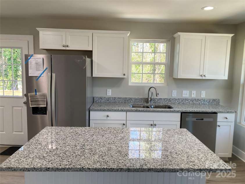 1537 POSTON Circle, Gastonia, NC 28054.  MLS# CAR4237260, YatesRealty ID 3908. 