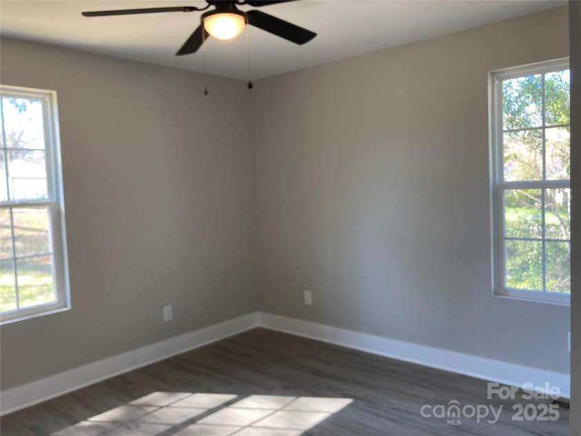 1537 POSTON Circle, Gastonia, NC 28054.  MLS# CAR4237260, YatesRealty ID 3908. 