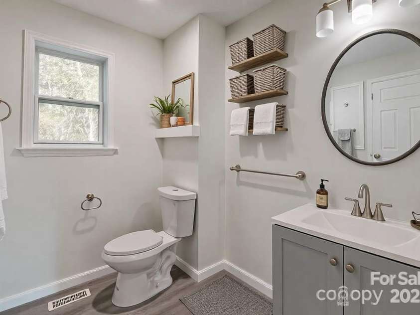 4210 Johnson Road, Jefferson, SC 29718.  MLS# CAR4198585, YatesRealty ID 3908. Main level bathroom