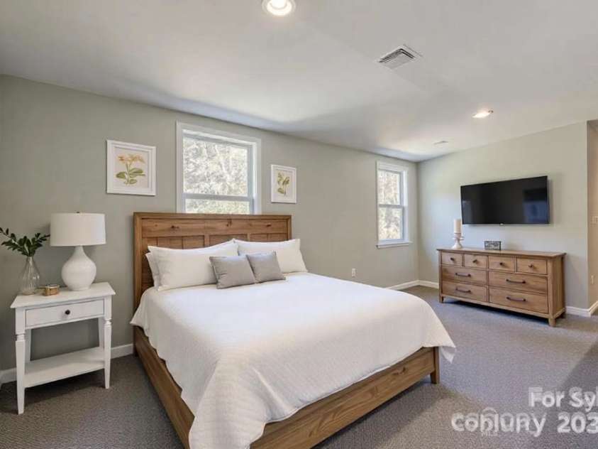 4210 Johnson Road, Jefferson, SC 29718.  MLS# CAR4198585, YatesRealty ID 3908. Master bedroom