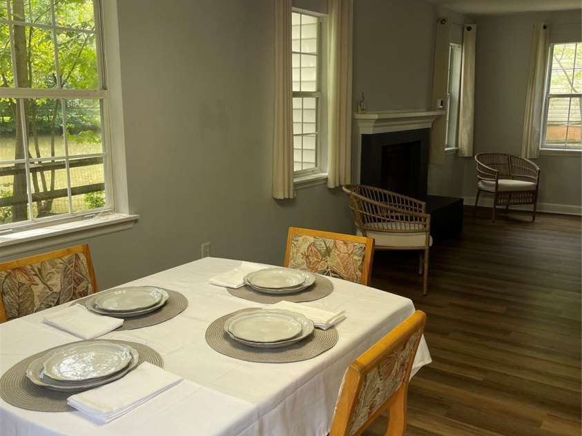 8014 Sherington Way, Charlotte, NC 28227.  MLS# CAR4343661, YatesRealty ID 3908. 