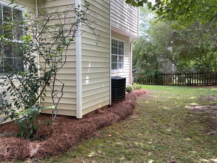 8014 Sherington Way, Charlotte, NC 28227.  MLS# CAR4343661, YatesRealty ID 3908. 