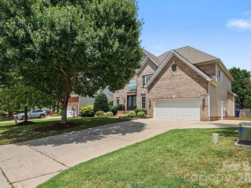 8921 Whittingham Drive, Waxhaw, NC 28173.  MLS# CAR4404543, YatesRealty ID 39080. 