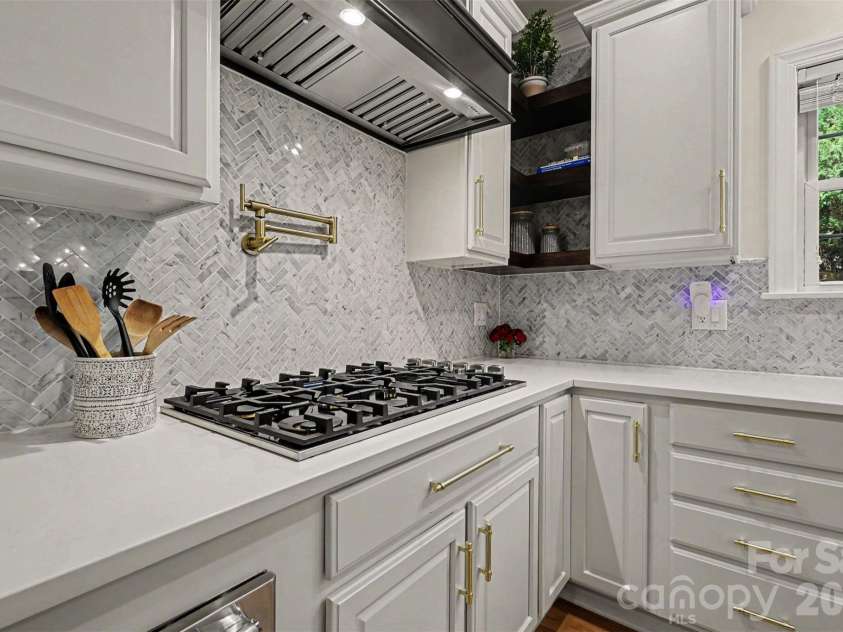 8921 Whittingham Drive, Waxhaw, NC 28173.  MLS# CAR4404543, YatesRealty ID 39080. 