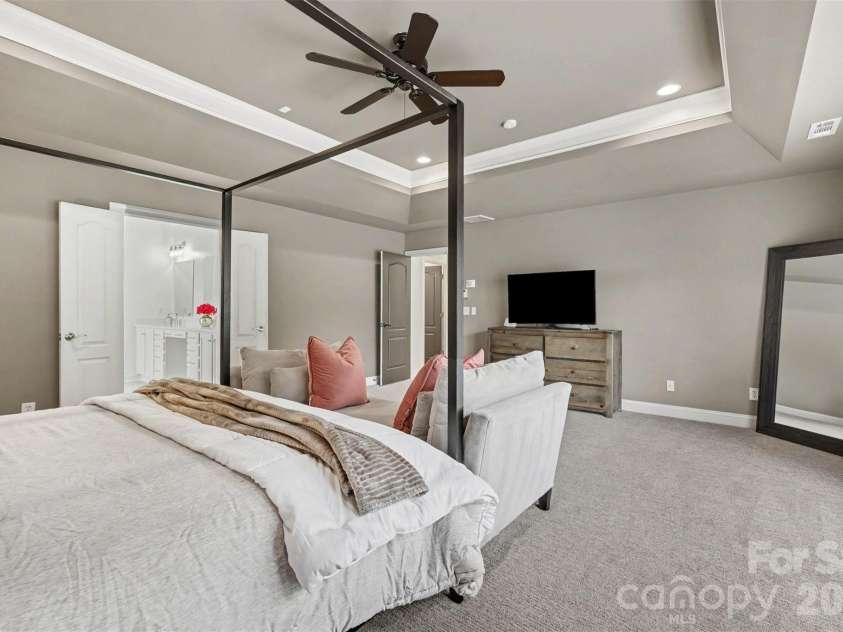 8921 Whittingham Drive, Waxhaw, NC 28173.  MLS# CAR4404543, YatesRealty ID 39080. 