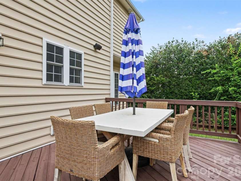 8921 Whittingham Drive, Waxhaw, NC 28173.  MLS# CAR4404543, YatesRealty ID 39080. 