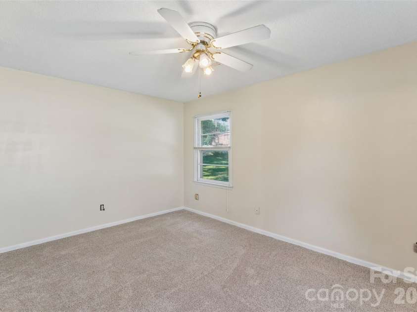 901 Kennedy Street, Monroe, NC 28110.  MLS# CAR4404296, YatesRealty ID 39084. 