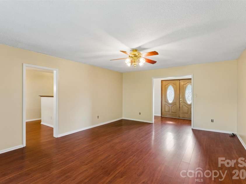 901 Kennedy Street, Monroe, NC 28110.  MLS# CAR4404296, YatesRealty ID 39084. 