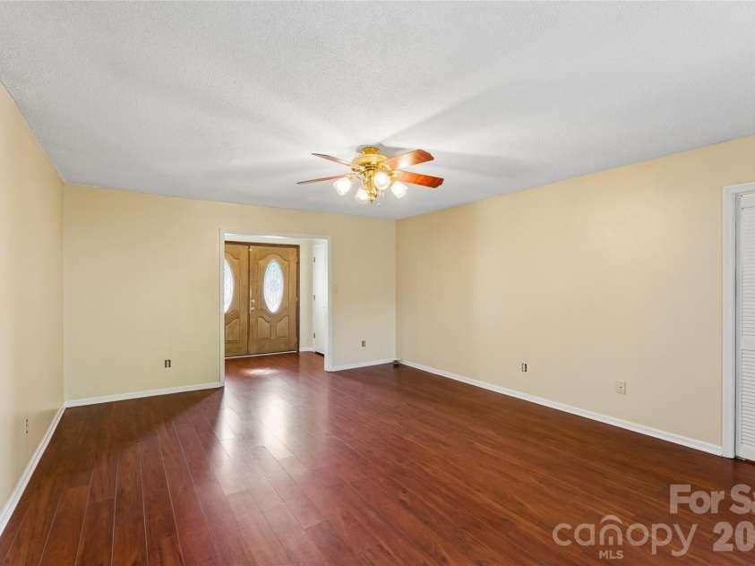 901 Kennedy Street, Monroe, NC 28110.  MLS# CAR4404296, YatesRealty ID 39084. 