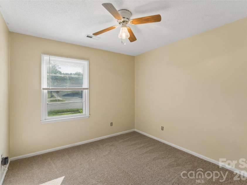 901 Kennedy Street, Monroe, NC 28110.  MLS# CAR4404296, YatesRealty ID 39084. 