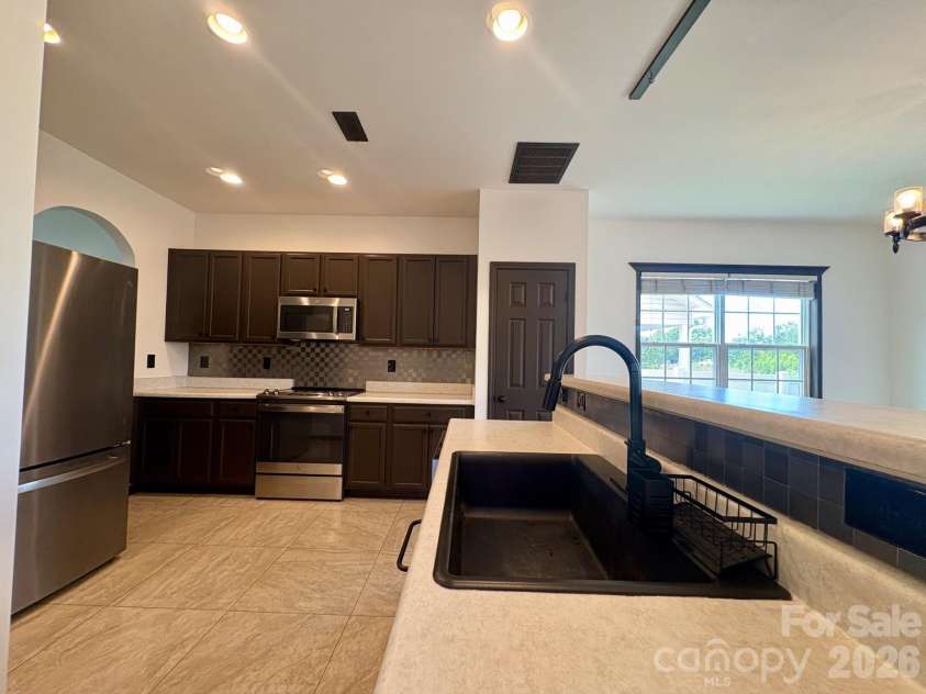 708 Jones Branch Drive, Fort Mill, SC 29715.  MLS# CAR4406297, YatesRealty ID 39087. 