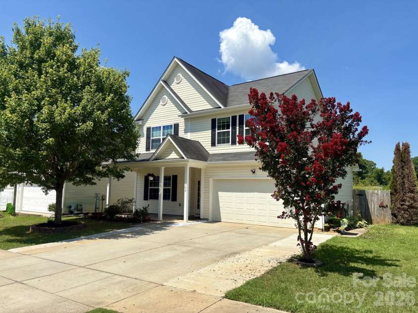 708 Jones Branch Drive, Fort Mill, SC 29715.  MLS# CAR4406297, YatesRealty ID 39087. 