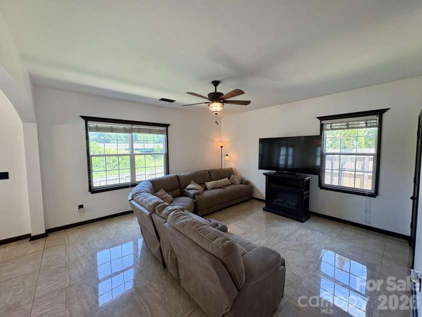 708 Jones Branch Drive, Fort Mill, SC 29715.  MLS# CAR4406297, YatesRealty ID 39087. 