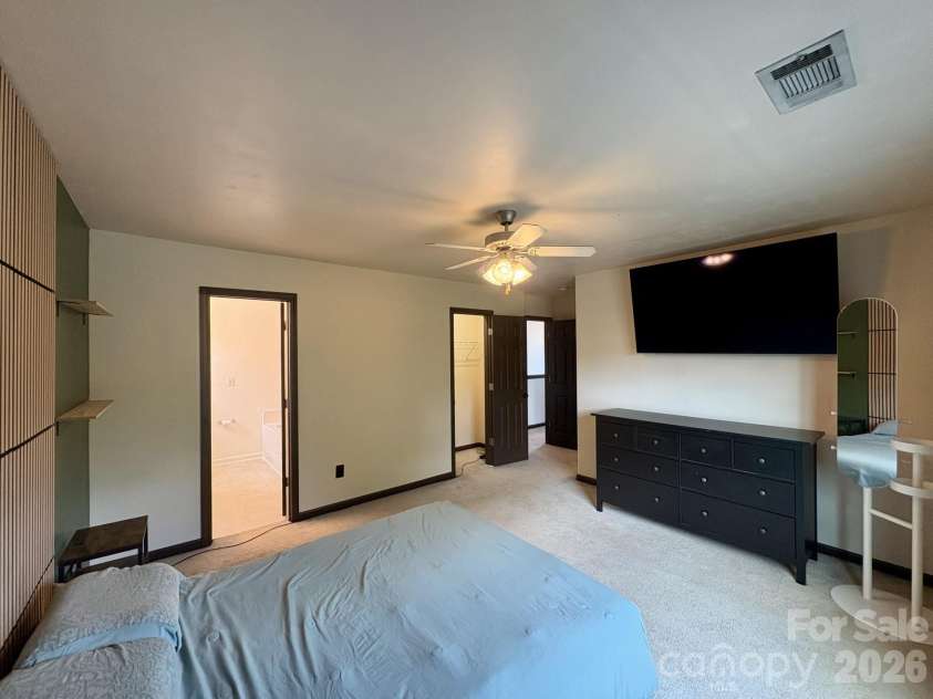 708 Jones Branch Drive, Fort Mill, SC 29715.  MLS# CAR4406297, YatesRealty ID 39087. 