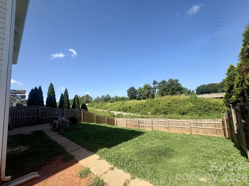 708 Jones Branch Drive, Fort Mill, SC 29715.  MLS# CAR4406297, YatesRealty ID 39087. 