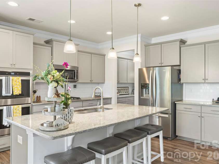 1016 Arbury Way, Waxhaw, NC 28173.  MLS# CAR4393519, YatesRealty ID 39089. 