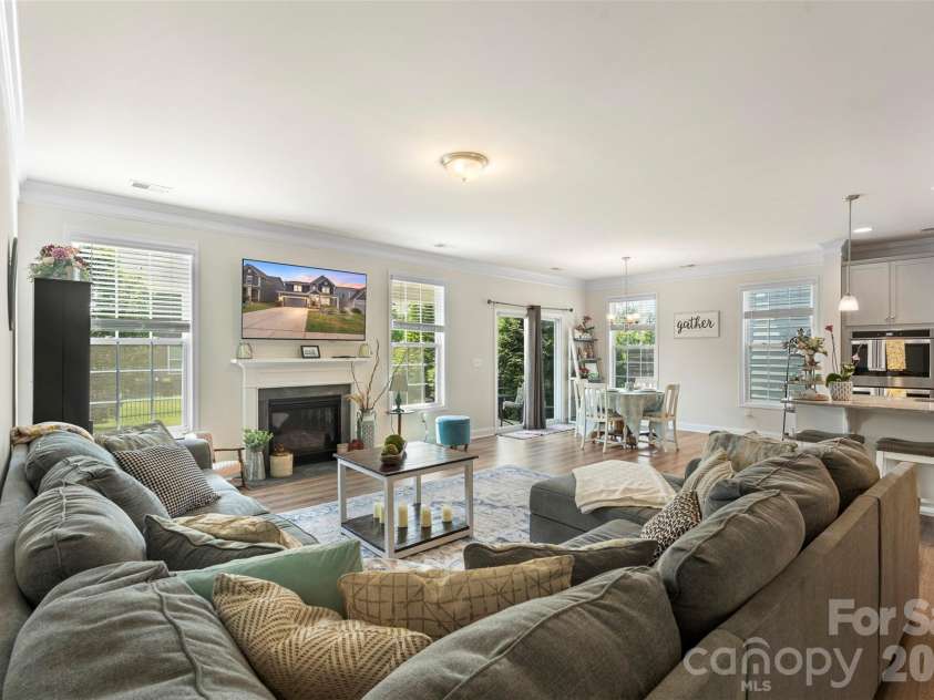 1016 Arbury Way, Waxhaw, NC 28173.  MLS# CAR4393519, YatesRealty ID 39089. 